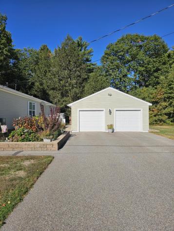 9 Commodore Drive Sanford ME 04073