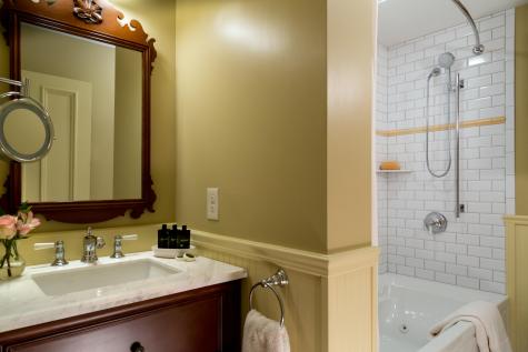 73 Talbot Avenue Rockland ME 04841