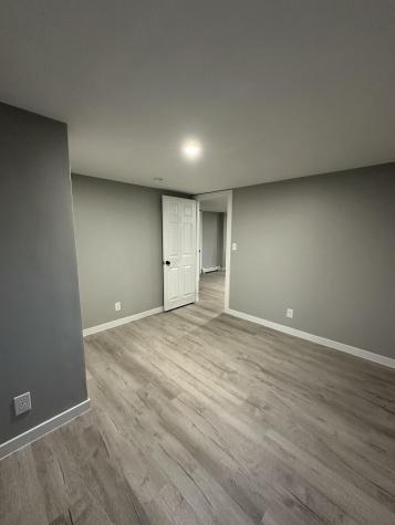 10 Vafiades Avenue Avenue Hermon ME 04401