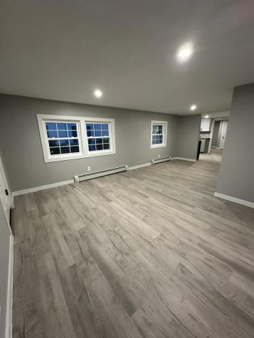 10 Vafiades Avenue Avenue Hermon ME 04401