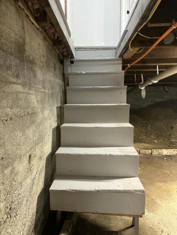 10 Vafiades Avenue Avenue Hermon ME 04401