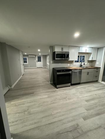 10 Vafiades Avenue Avenue Hermon ME 04401