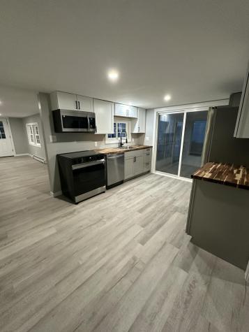 10 Vafiades Avenue Avenue Hermon ME 04401