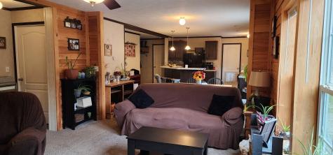 12 Breezy Lane China ME 04358