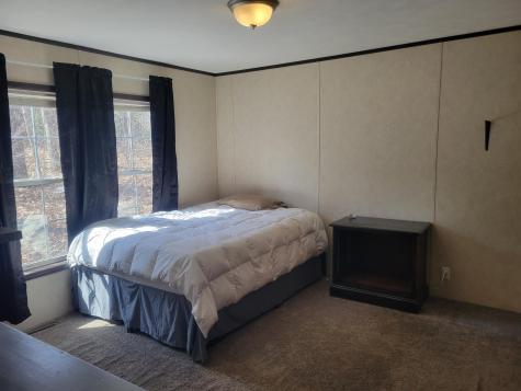 12 Breezy Lane China ME 04358