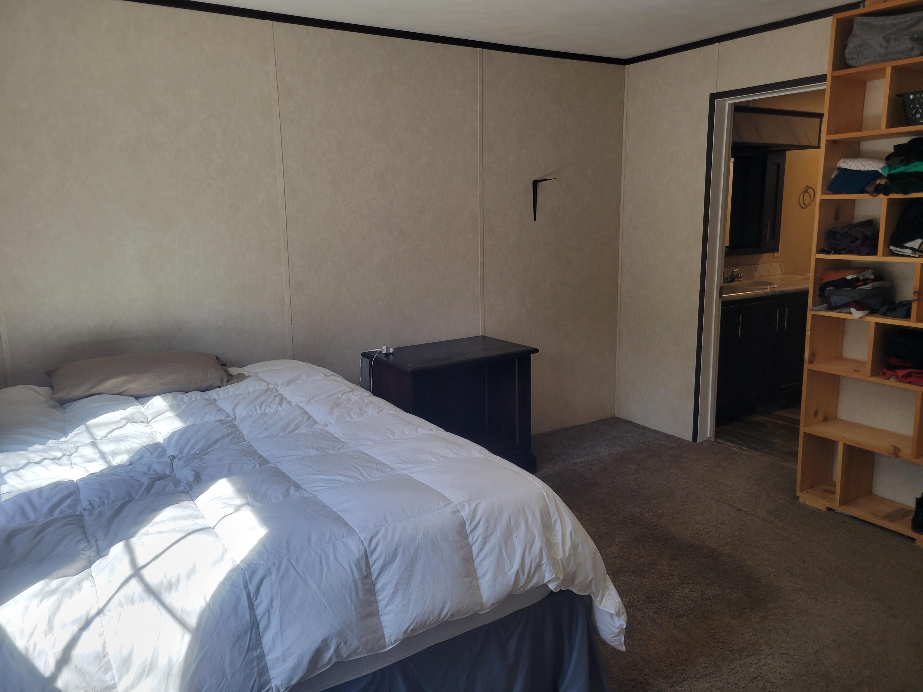 12 Breezy Lane China ME 04358