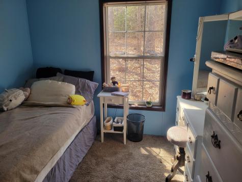 12 Breezy Lane China ME 04358