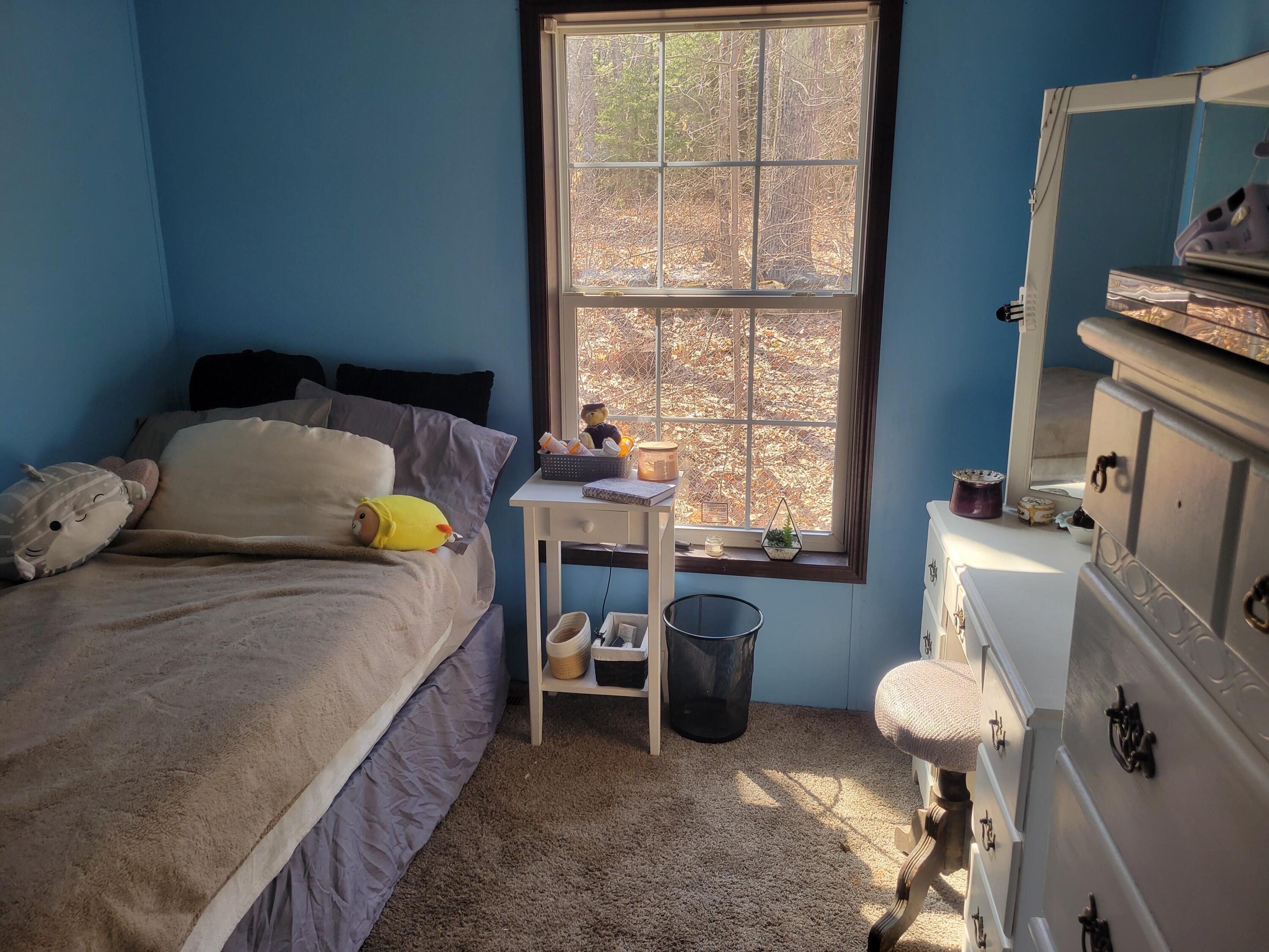 12 Breezy Lane China ME 04358