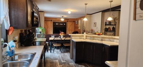 12 Breezy Lane China ME 04358