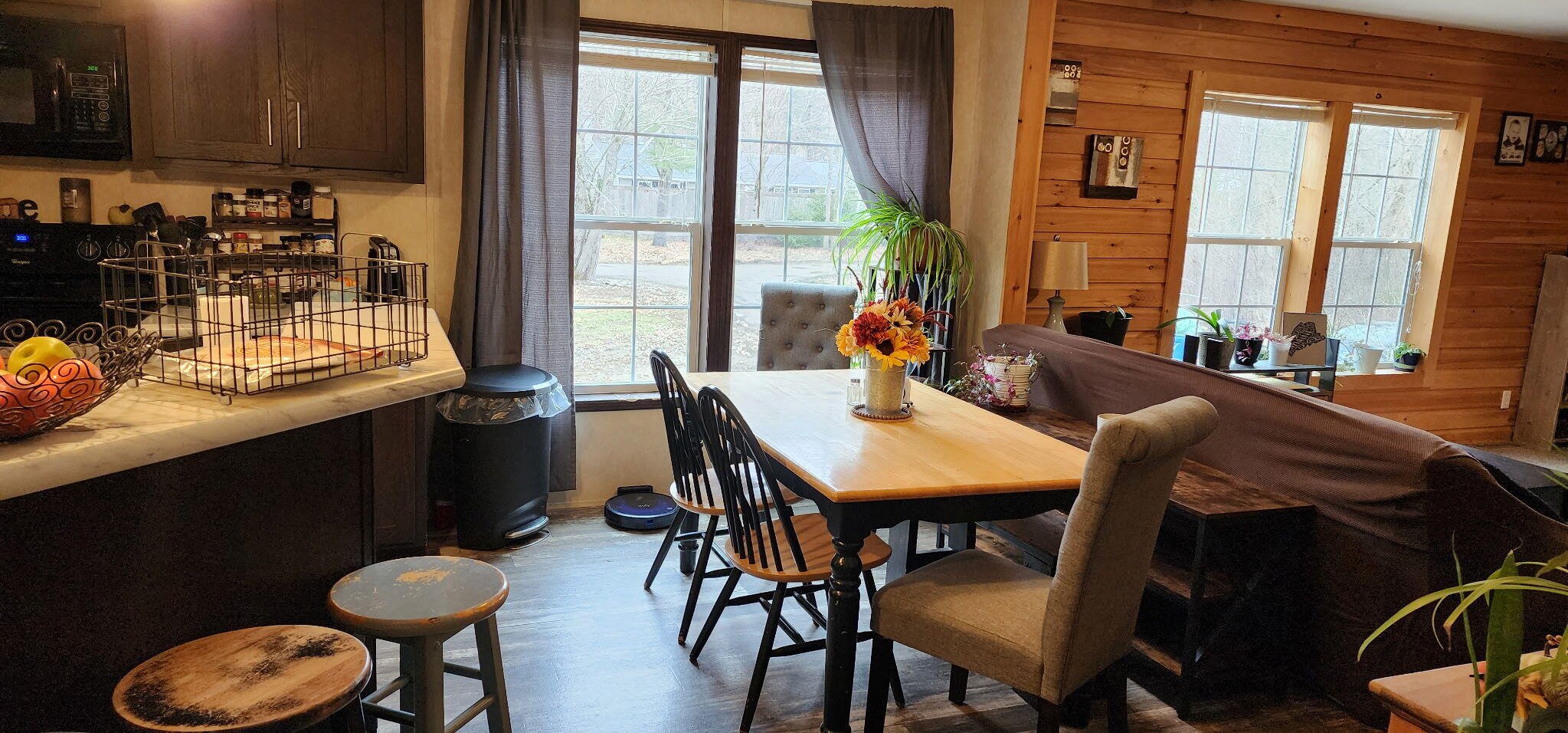 12 Breezy Lane China ME 04358