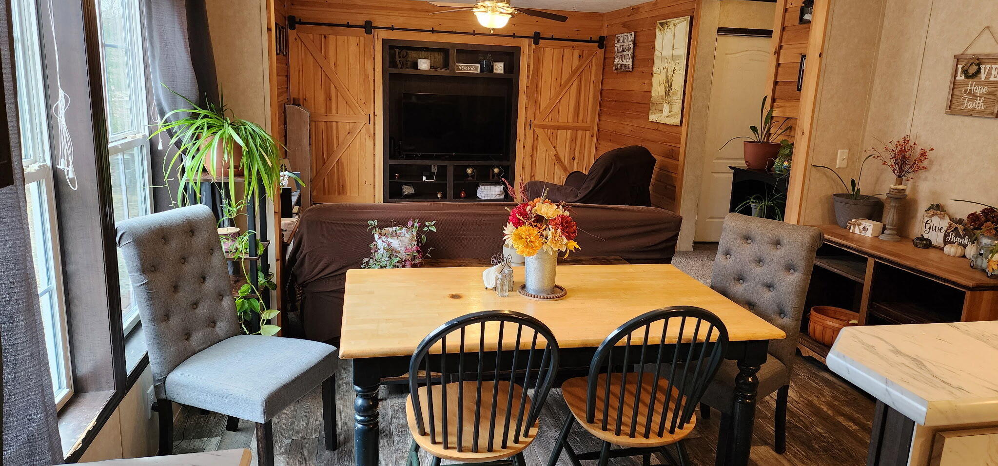 12 Breezy Lane China ME 04358