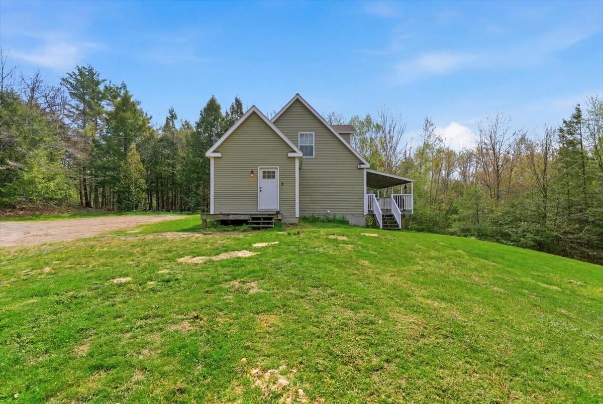 37 Palmer Road Pittston ME 04345