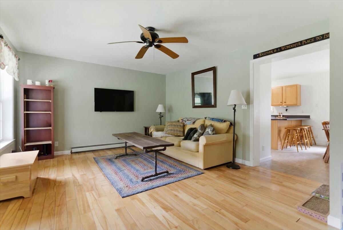 37 Palmer Road Pittston ME 04345