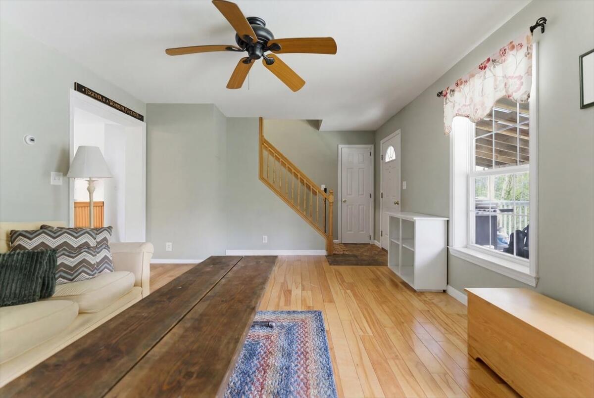 37 Palmer Road Pittston ME 04345