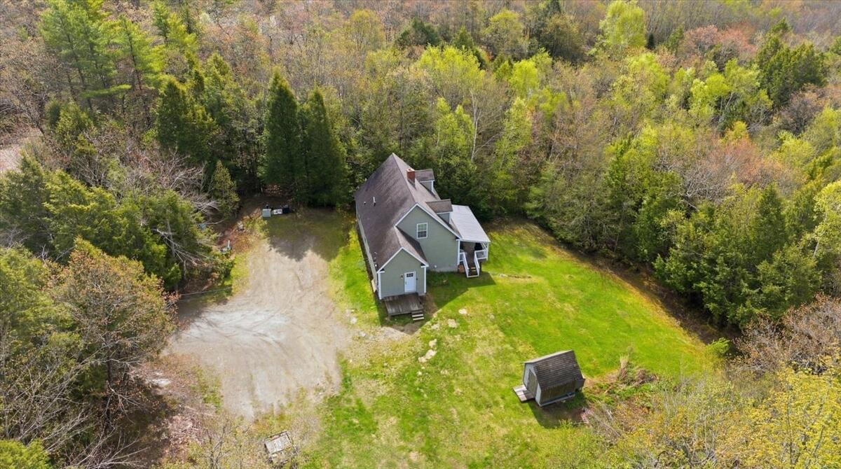 37 Palmer Road Pittston ME 04345