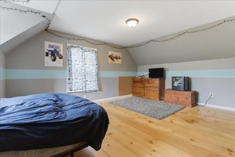 37 Palmer Road Pittston ME 04345