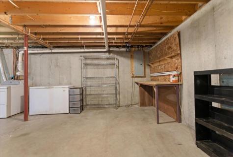 37 Palmer Road Pittston ME 04345