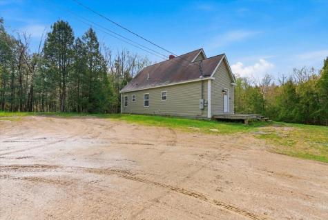 37 Palmer Road Pittston ME 04345