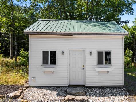 119 Eddy Road Edgecomb ME 04556