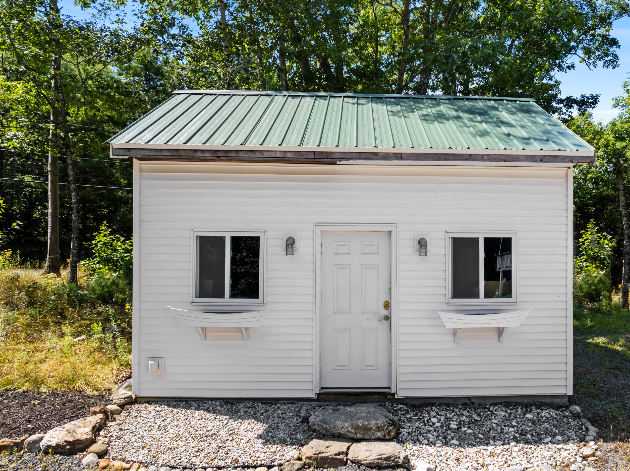 119 Eddy Road Edgecomb ME 04556