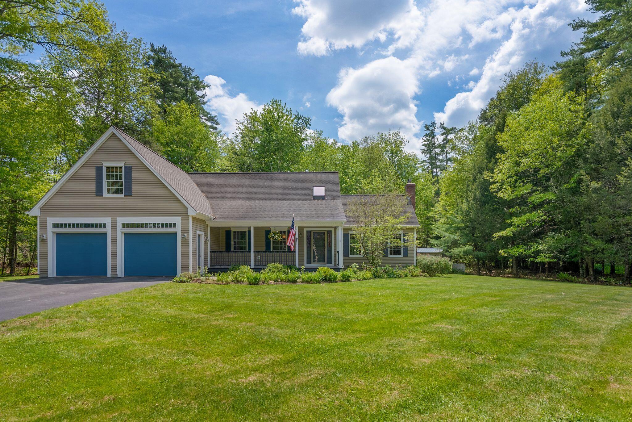 8 Whitney Way Topsham ME 04086