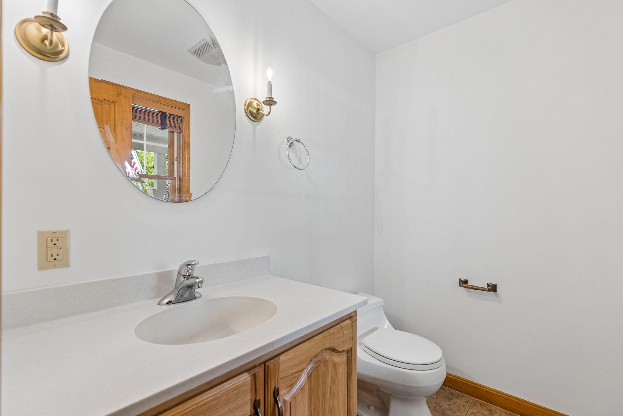 8 Whitney Way Topsham ME 04086