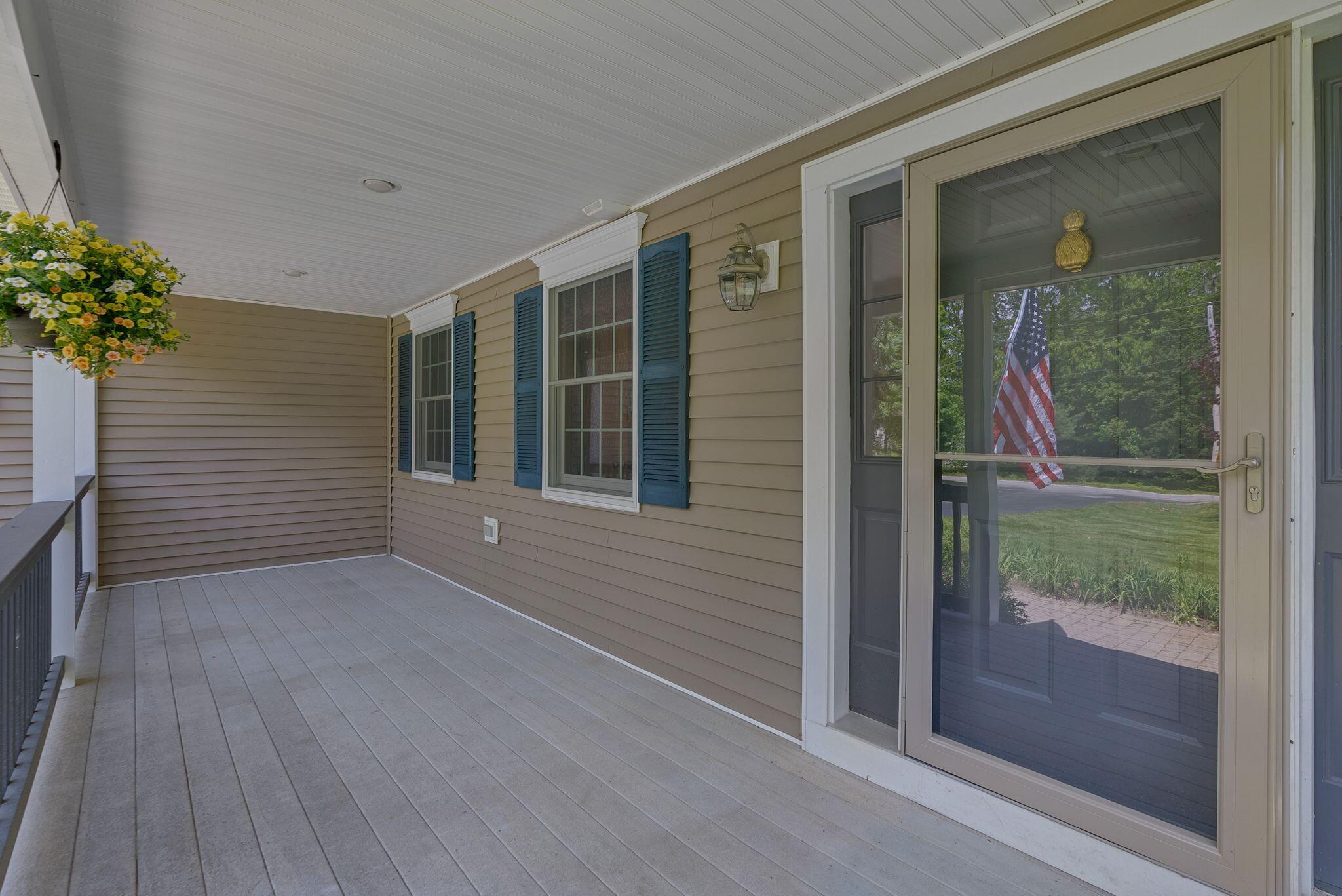 8 Whitney Way Topsham ME 04086