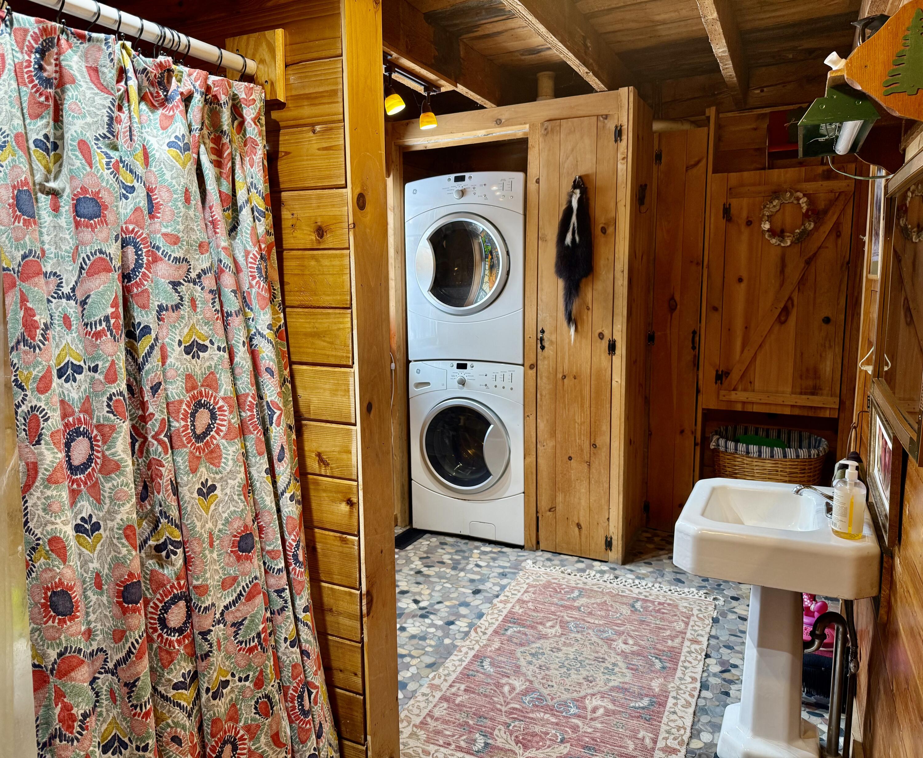 384 Elliottsville Road Monson ME 04464