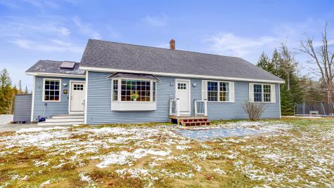 25 Fairview Drive Leeds ME 04263