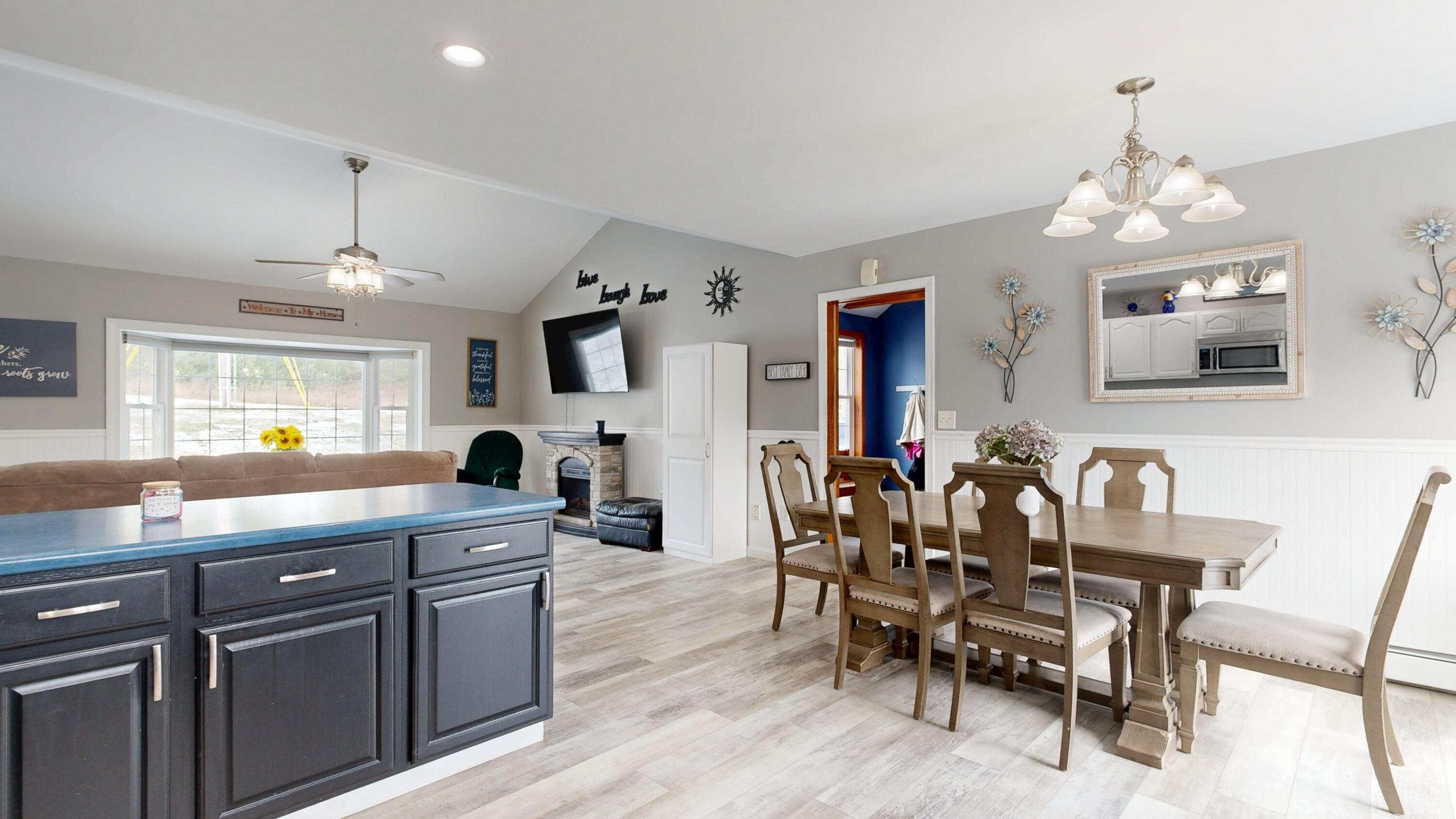 25 Fairview Drive Leeds ME 04263