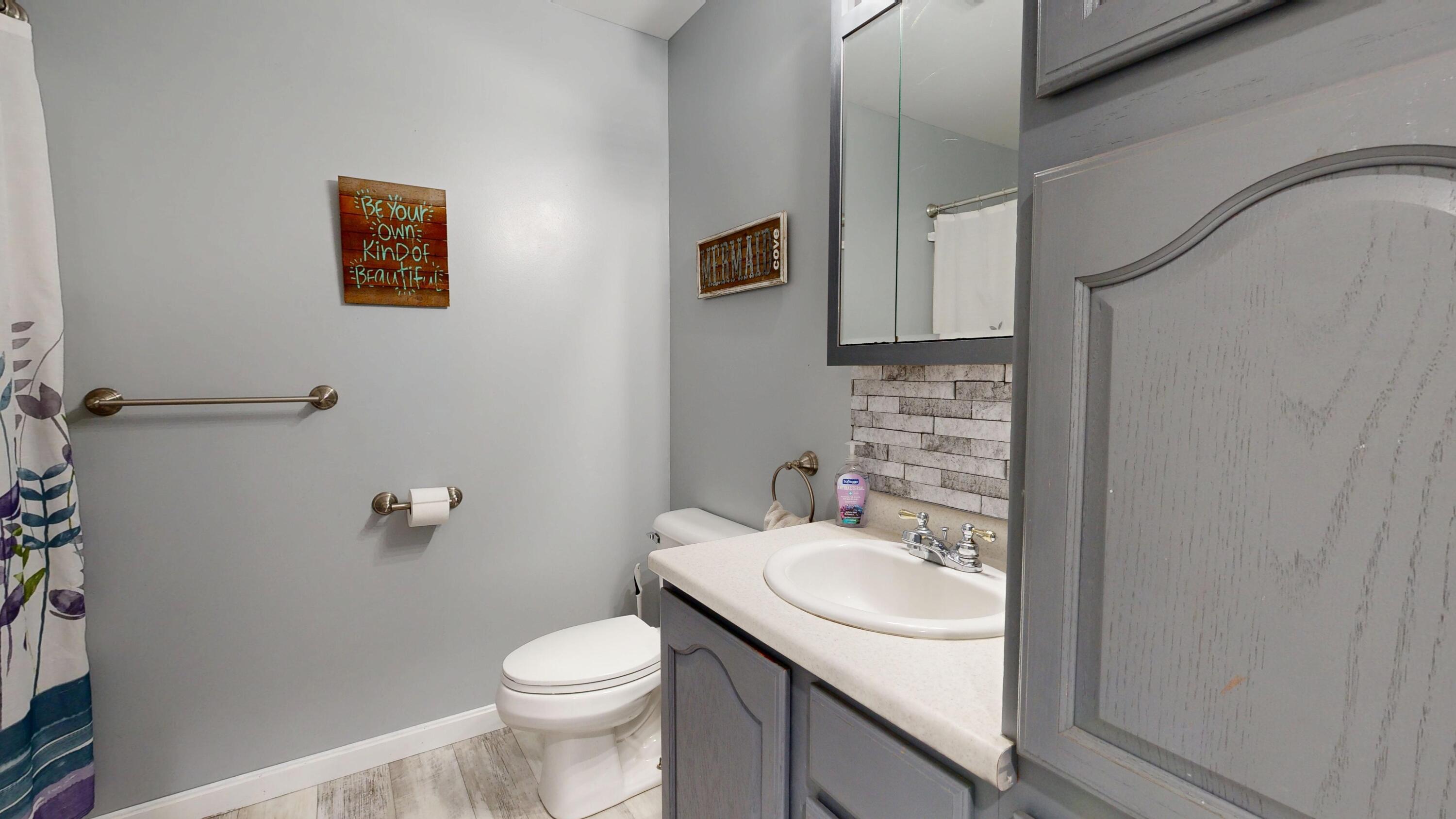 25 Fairview Drive Leeds ME 04263