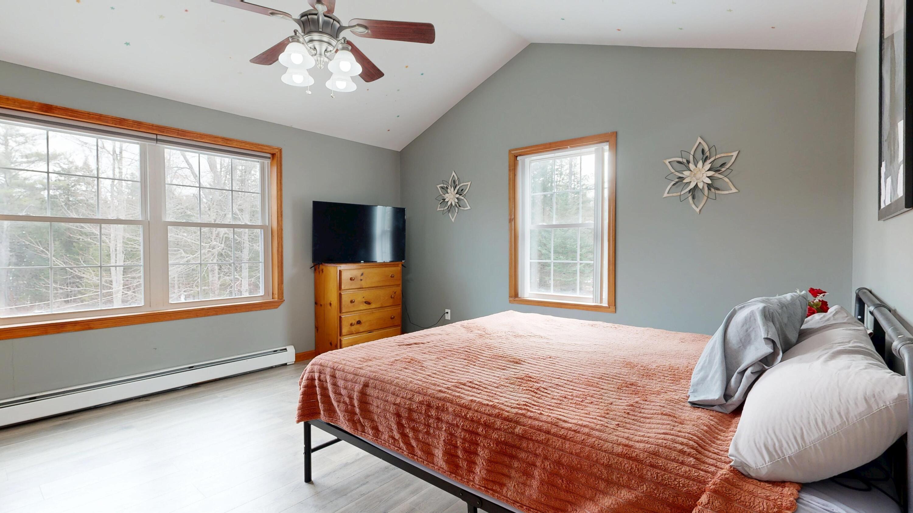 25 Fairview Drive Leeds ME 04263