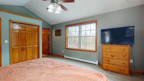 25 Fairview Drive Leeds ME 04263