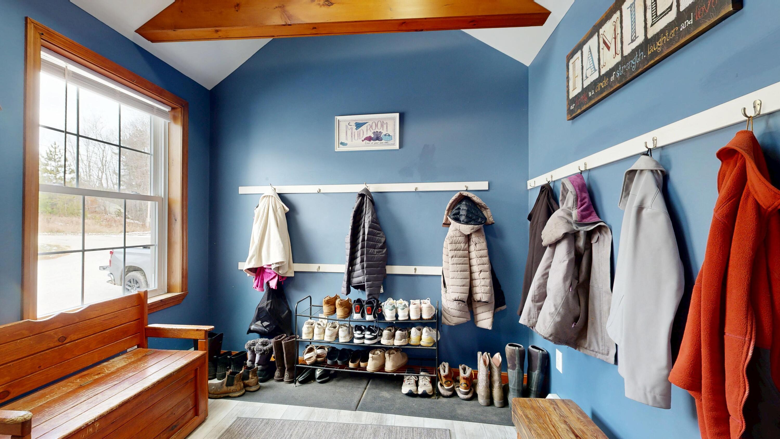 25 Fairview Drive Leeds ME 04263