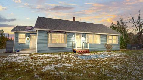 25 Fairview Drive Leeds ME 04263