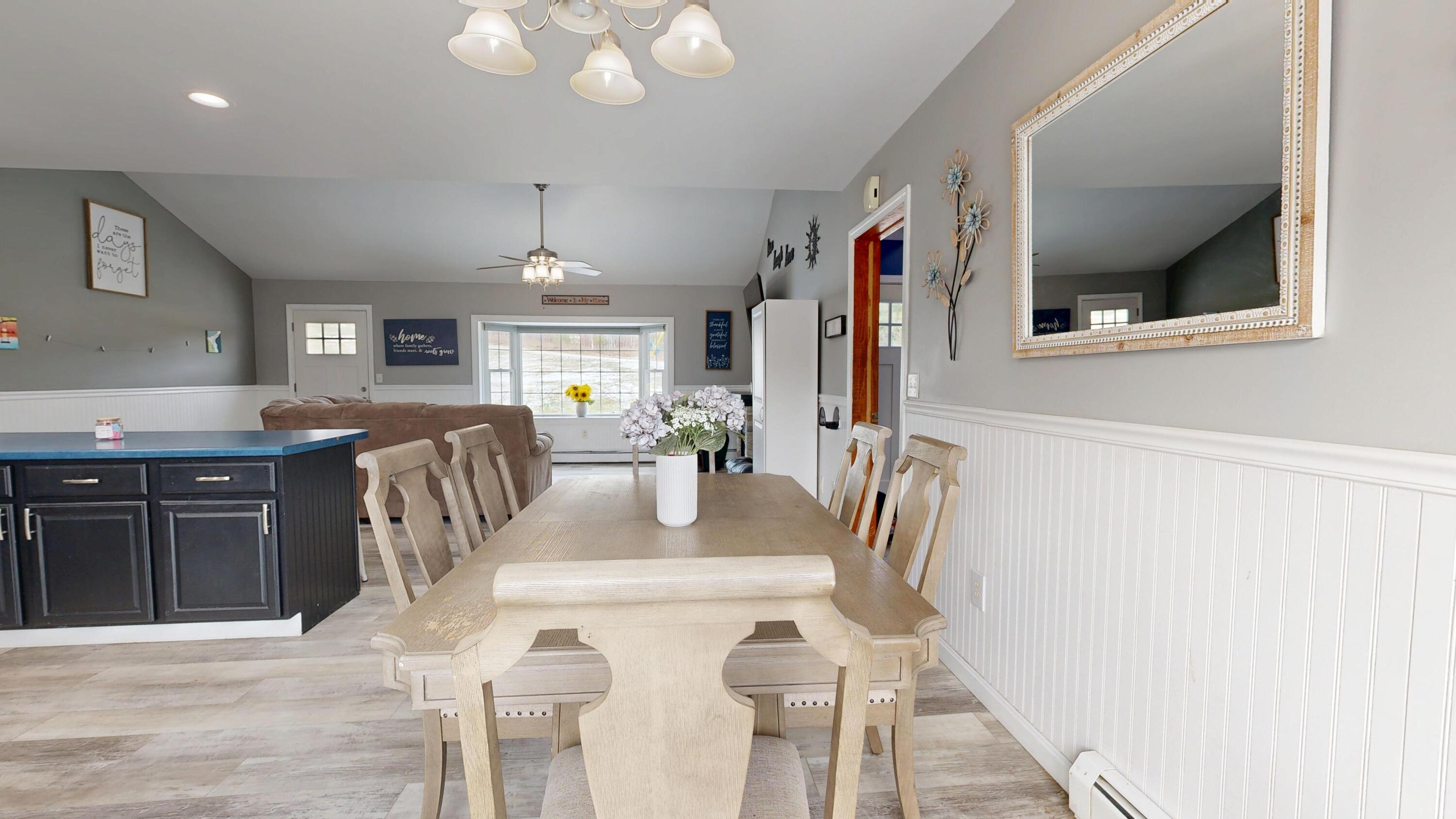 25 Fairview Drive Leeds ME 04263