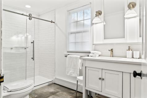 160 Flying Point Road Freeport ME 04032