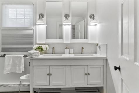 160 Flying Point Road Freeport ME 04032