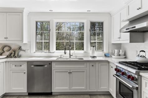 160 Flying Point Road Freeport ME 04032