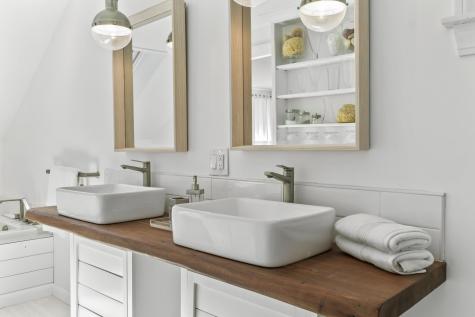 160 Flying Point Road Freeport ME 04032