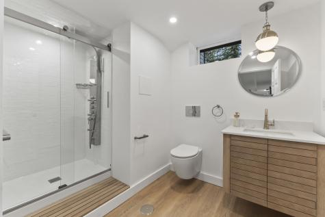 160 Flying Point Road Freeport ME 04032