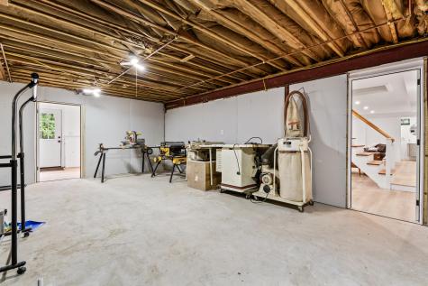 160 Flying Point Road Freeport ME 04032