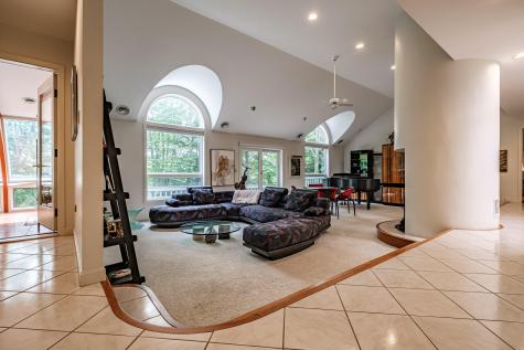 15 Inverness Road Falmouth ME 04105