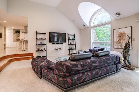 15 Inverness Road Falmouth ME 04105