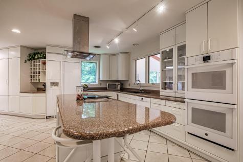 15 Inverness Road Falmouth ME 04105