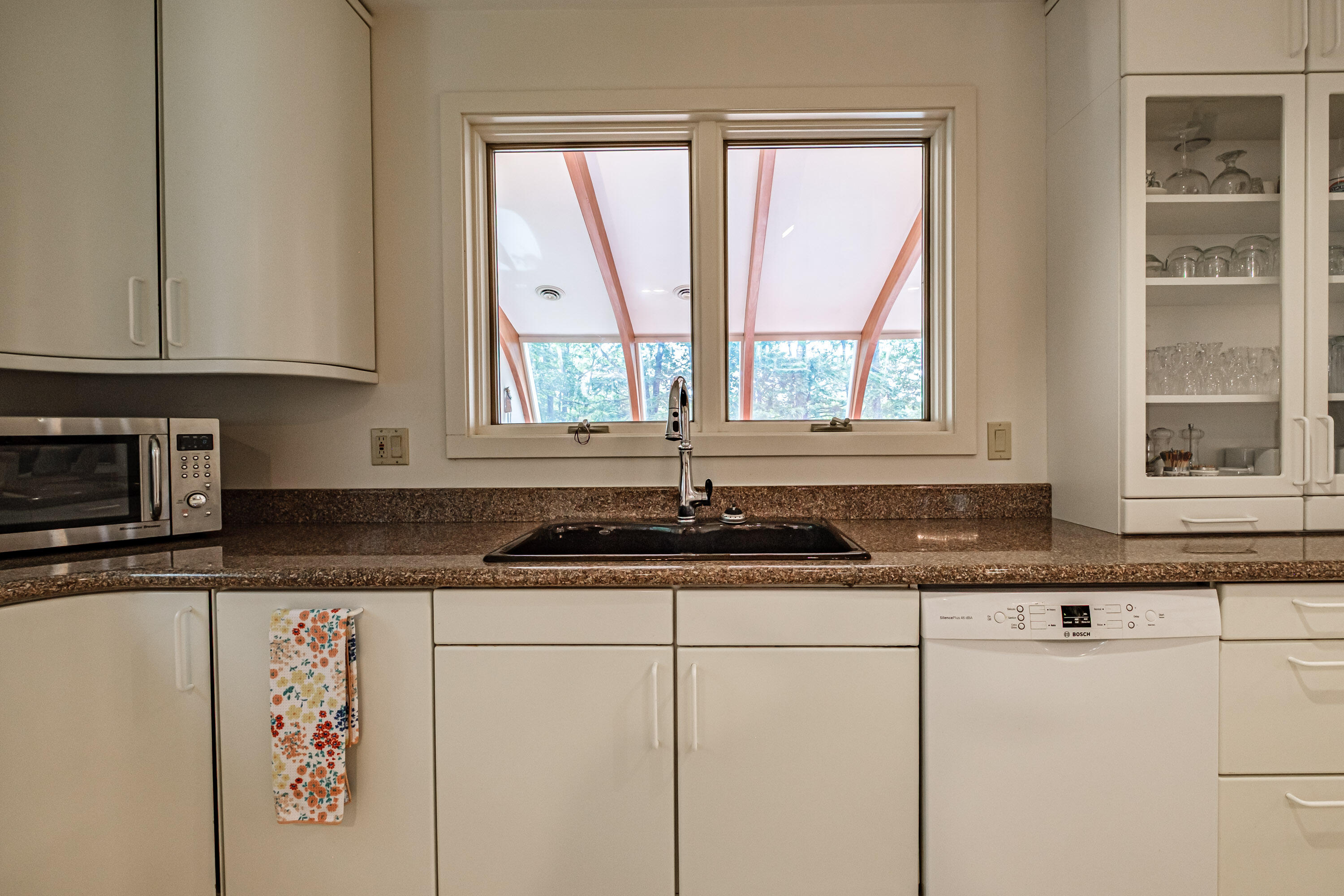 15 Inverness Road Falmouth ME 04105