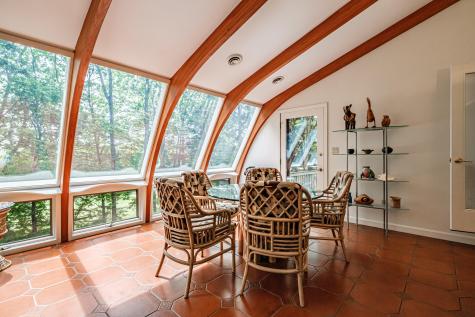 15 Inverness Road Falmouth ME 04105