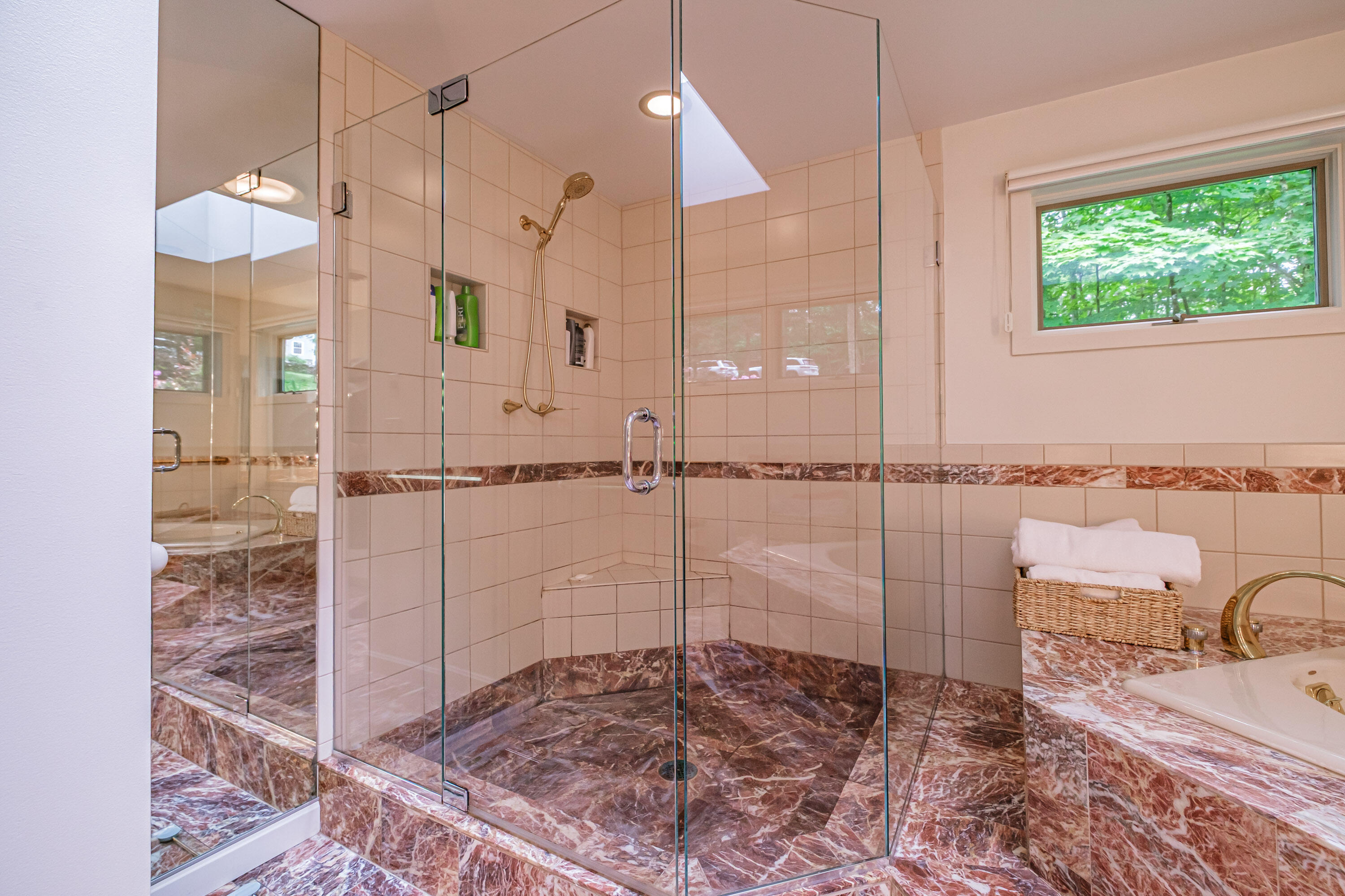 15 Inverness Road Falmouth ME 04105