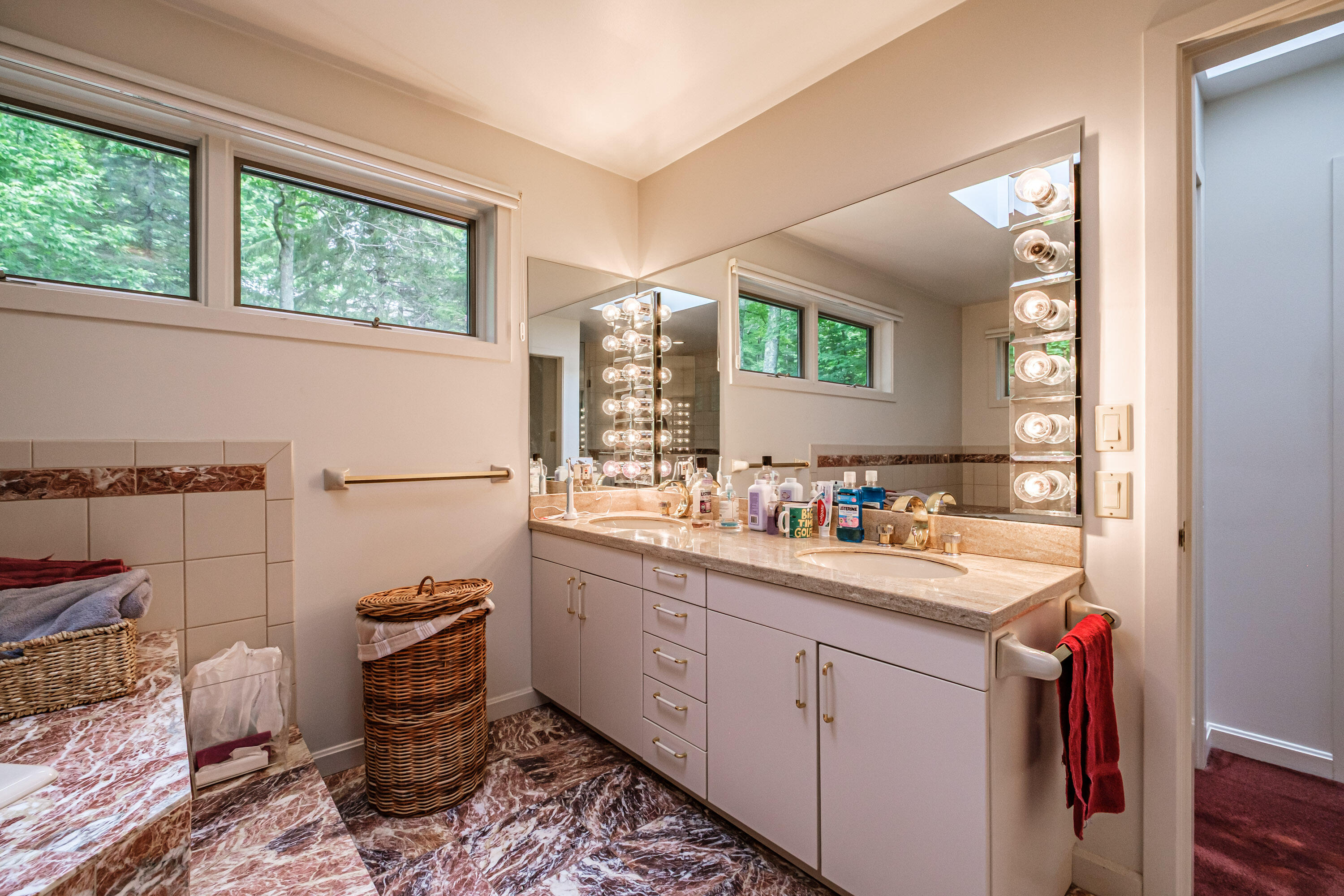 15 Inverness Road Falmouth ME 04105