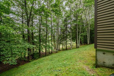 15 Inverness Road Falmouth ME 04105